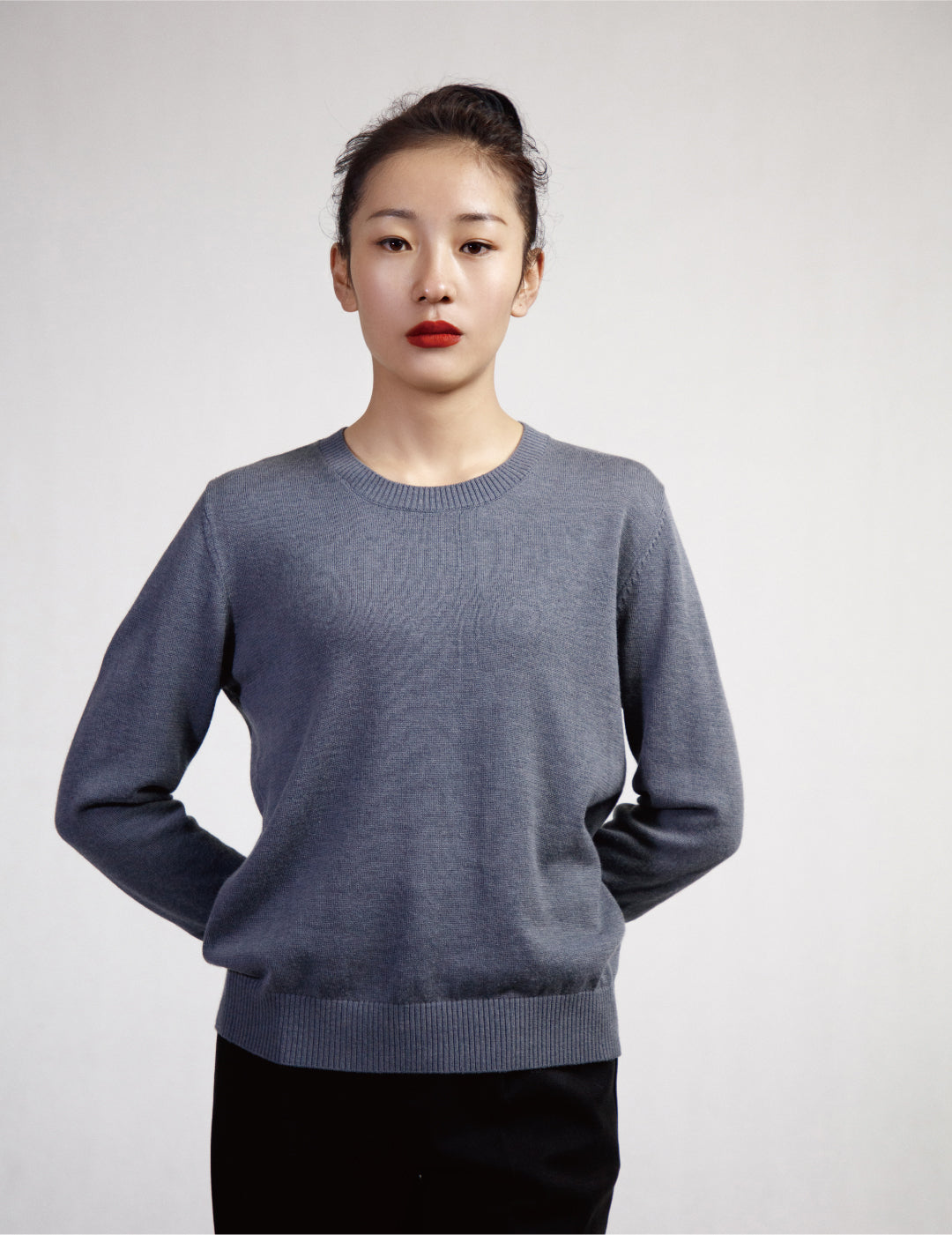 Lady Round Neck