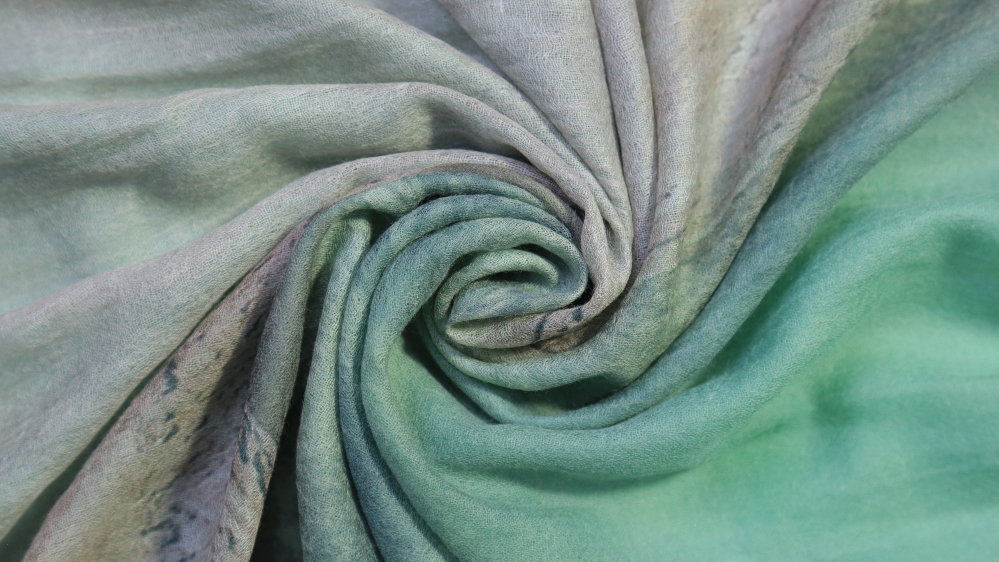 Yamdork Lake Scarfs